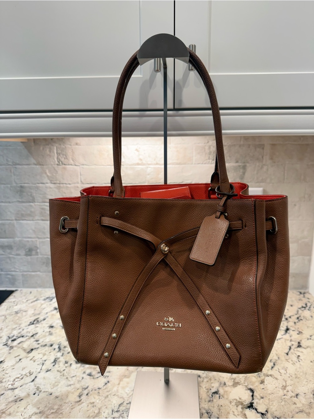Coach EUC Brown Leather Drawstring Shoulder Bag w/Reddish Orange Interior